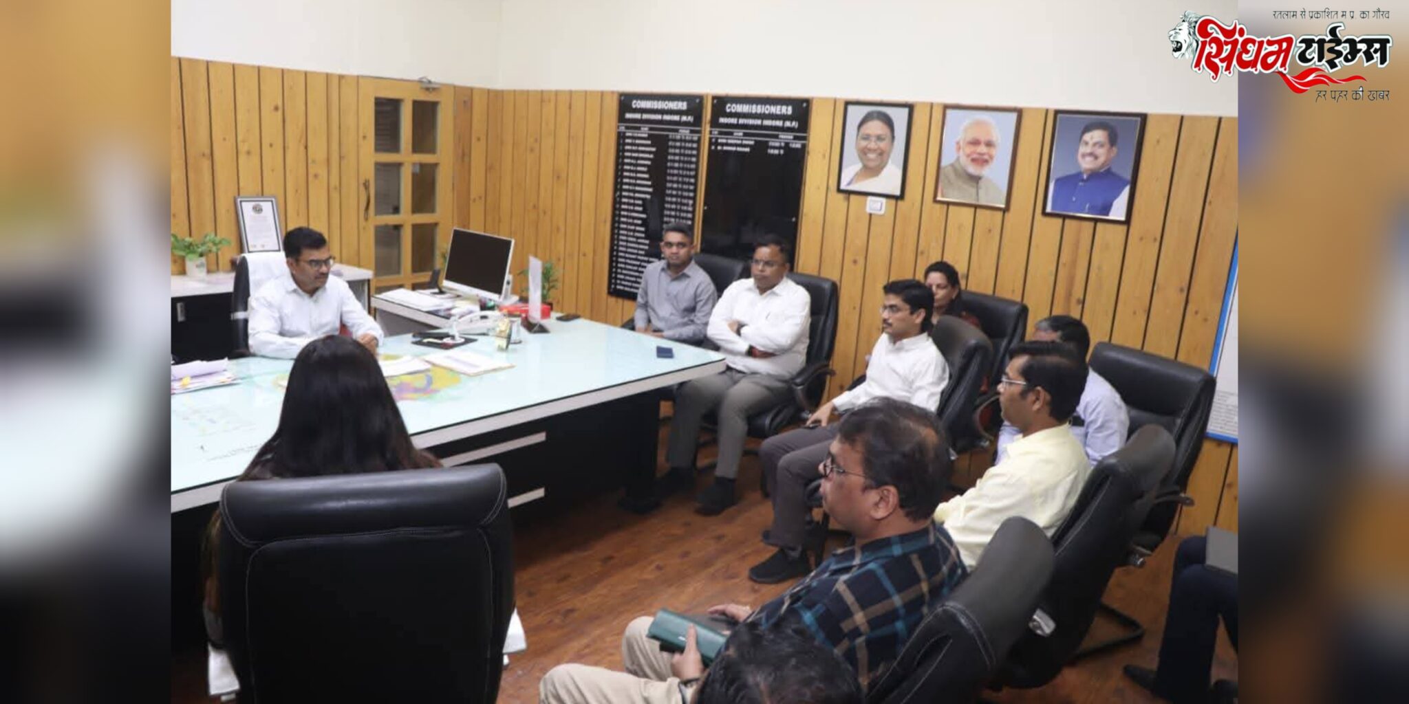 इंदौर संभाग में पेट्रोल-डीजल की पर्याप्त उपलब्धता, अफवाहों पर ध्यान न दें : संभागायुक्त डॉ. सुदाम खाड़े