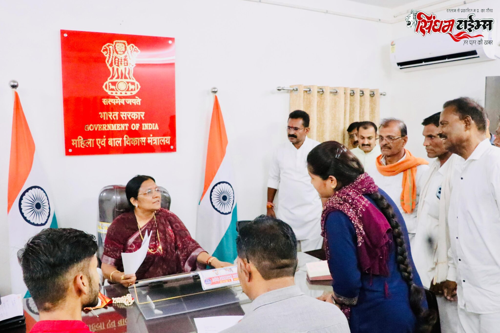 सांसद की जनसुनवाई : जनसमस्याओं के निराकरण हेतु देर शाम तक चलता रहा जनसंवाद कार्यक्रम