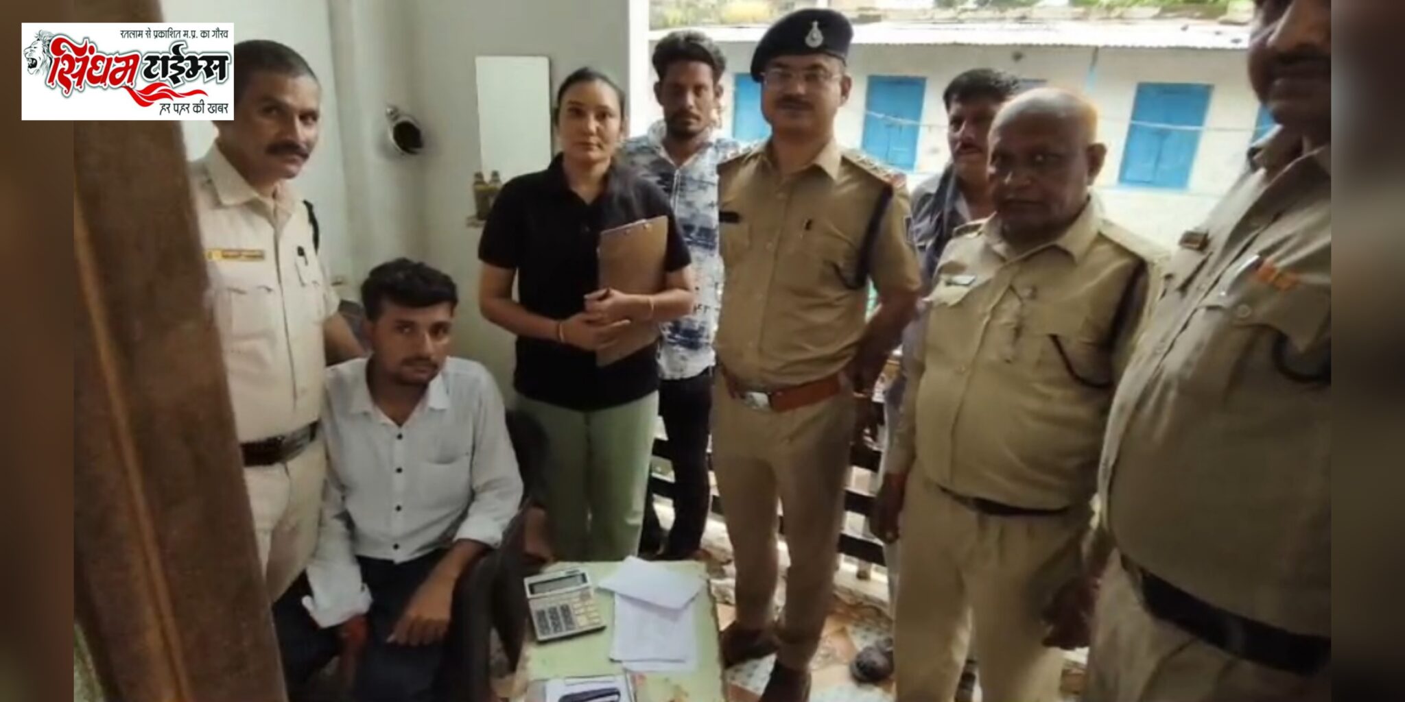 तिलक मार्ग पर सट्टा अंक लिखते आरोपी को पुलिस ने पकड़ा